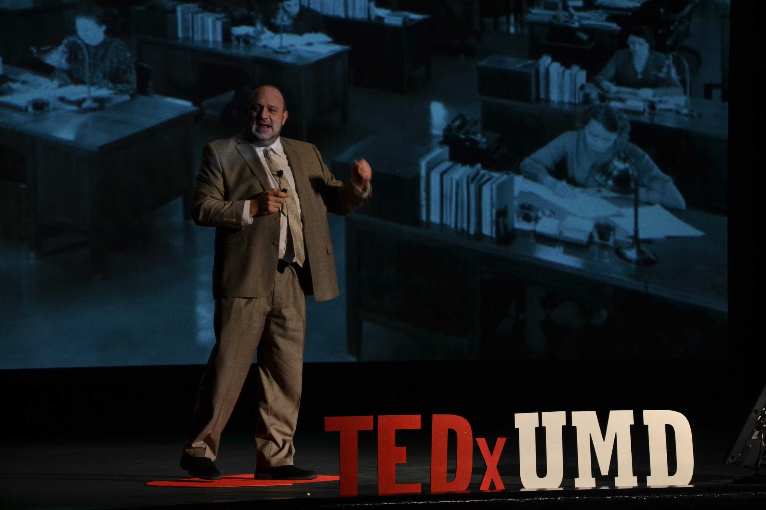 Dr. Rob Furman speaking at TEDx University of Maryland